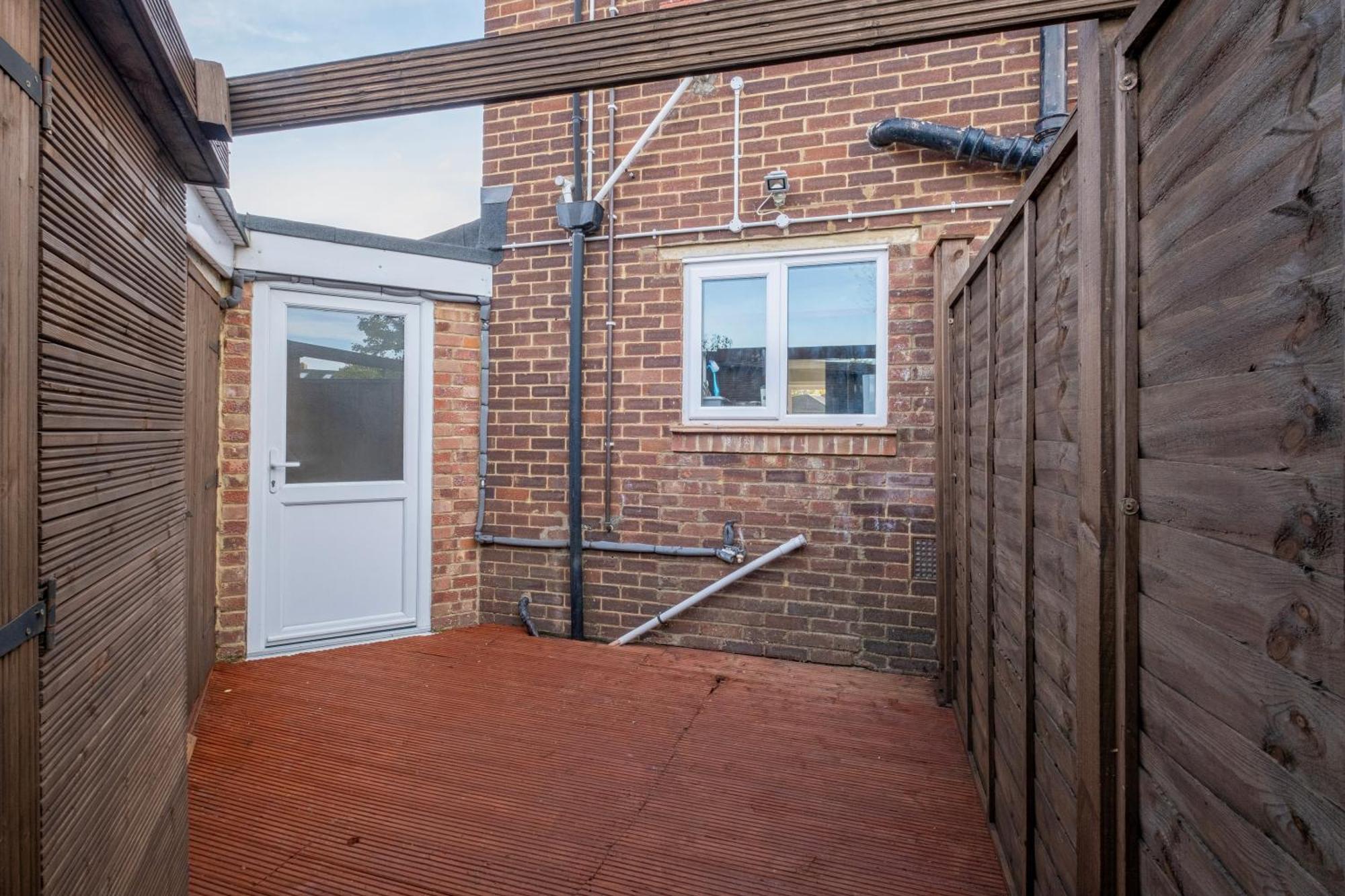 Kings House Apartment Hayes, West London Apt A Northolt  외부 사진