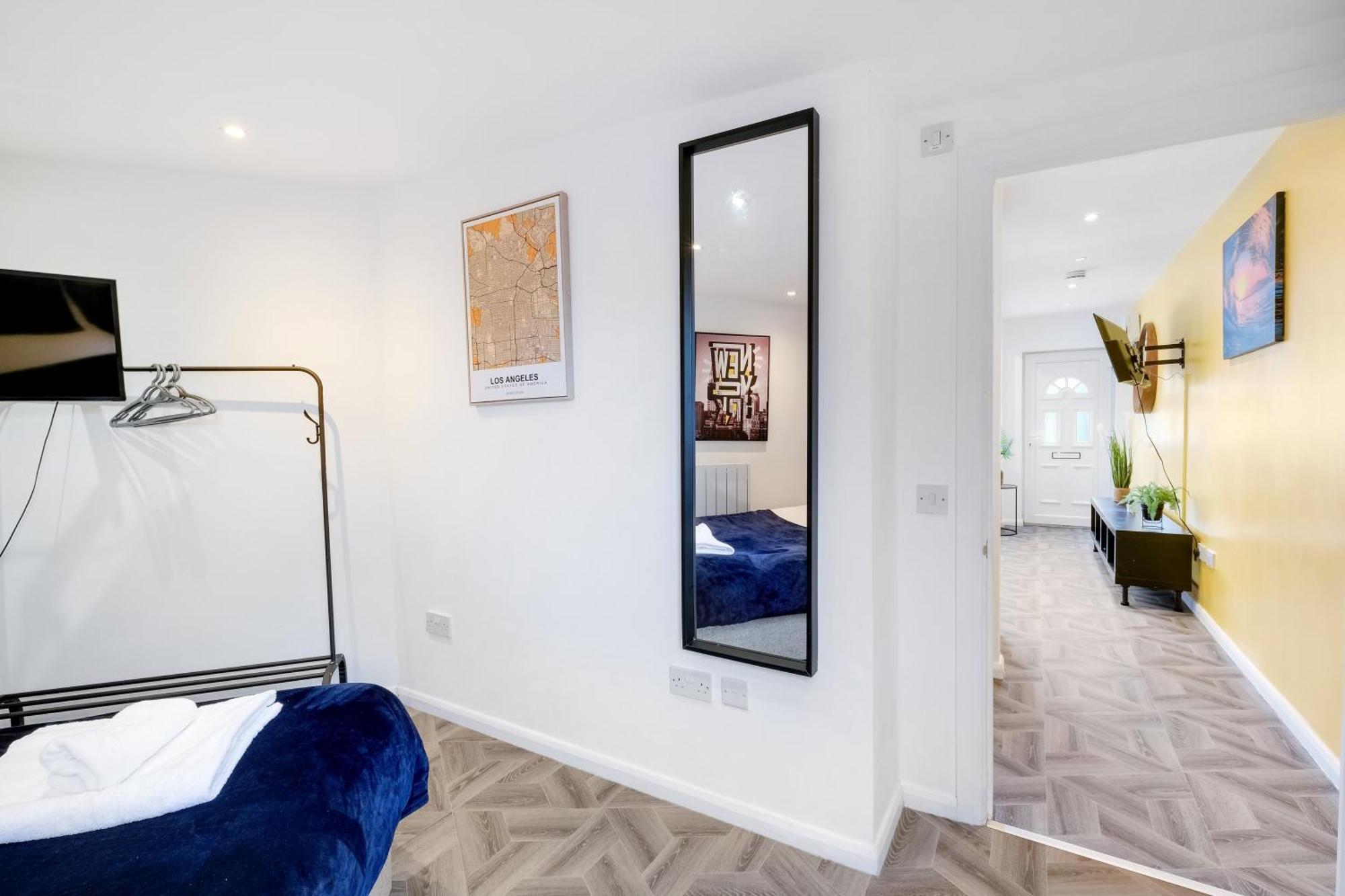 Kings House Apartment Hayes, West London Apt A Northolt  외부 사진